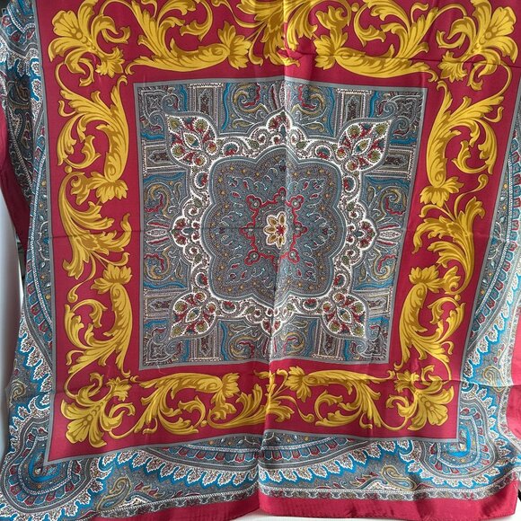 Honey NWT Silk Scarf 30x30 Baroque Gold Red Blue - Picture 9 of 10